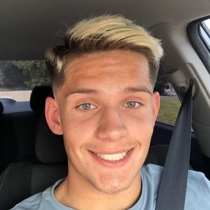 Meet your Posher, Chase